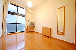 レオパレスヒルズ本郷町 104 1階1Kのリビング/ダイニング