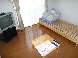 京王線 西調布駅 3.1kmの賃貸アパート 2階1Kのリビング/ダイニング