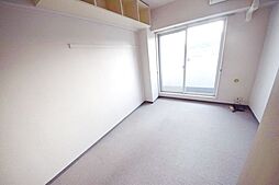 グリーンテラス国領 305 3階ワンルームのリビング/ダイニング