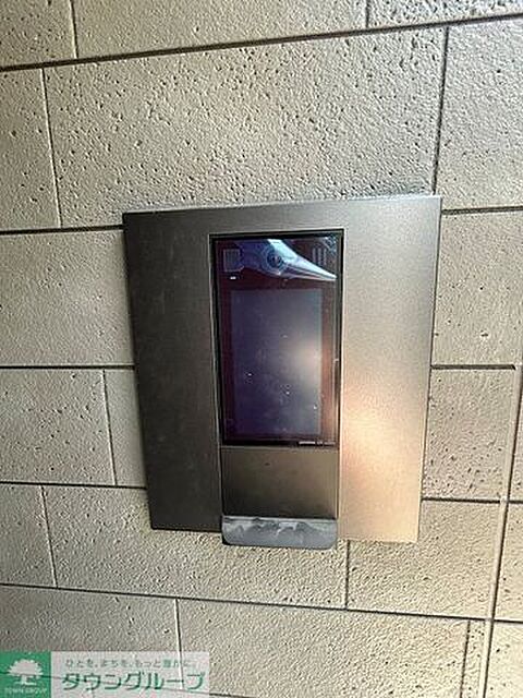 6 / 8