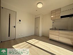 シャディグローブ 201 2階ワンルームのリビング/ダイニング