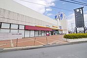スーパーバリュー入間春日町店 徒歩10分。スーパー 760m