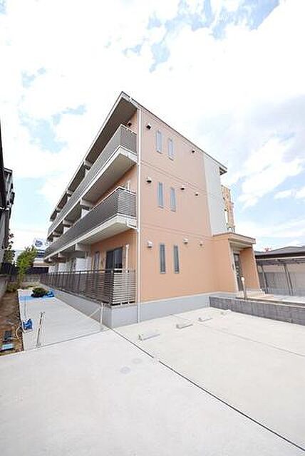 4 / 21