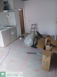 仙川アパートメント 302 3階ワンルームのリビング/ダイニング