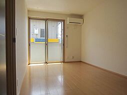 プリームスＣ 101 1階1LDKのリビング/ダイニング