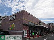 さえき是政食品館 徒歩8分。スーパー 630m