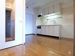 カステル昴 705 7階2DKのリビング/ダイニング