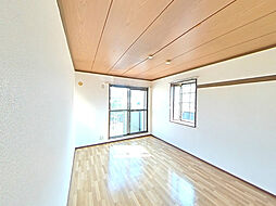 グランデュール寿 203 2階2Kのリビング/ダイニング