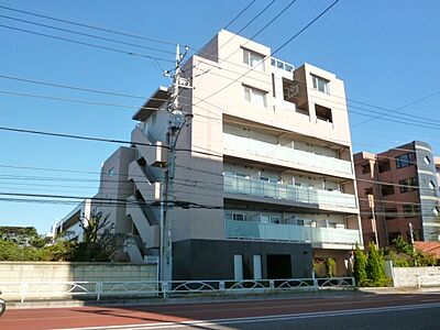 外観：★「西府」駅徒歩7分・駅前にはスーパーがあり買物に便利★