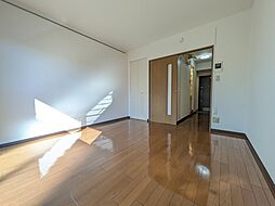 オーガストユリ2000 202 2階1Kのリビング/ダイニング