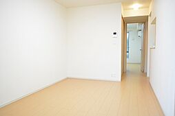 グランディール 202 2階1LDKのリビング/ダイニング