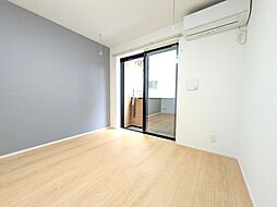 ヘリオス芝山 106 1階1Kのリビング/ダイニング