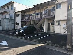 FKメゾン光敷地内駐車場