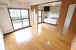 メゾンドスリジェ 104 1階3DKのリビング/ダイニング