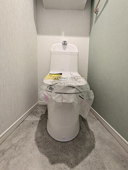 トイレについてリフォーム実施済みです！温水洗浄便座も設置されております！落ち着いた雰囲気です！（2026年7月撮影）