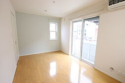 ヴィラベッラ 201 2階ワンルームのリビング/ダイニング