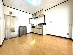 常楽ハイツ3 102 2階2DKのリビング/ダイニング