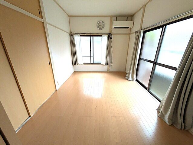 寝室
