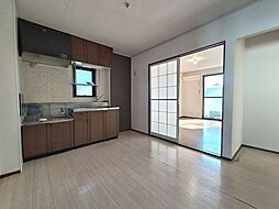 シャングリラＡ 201 2階3DKのリビング/ダイニング