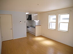 ピコロモンド幸　Ｅ 1 1階2LDKのリビング/ダイニング