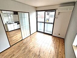 パークアベニューＥ 101 1階2DKのリビング/ダイニング