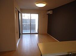 カーサ　フェリーチェ 102 1階1LDKのリビング/ダイニング