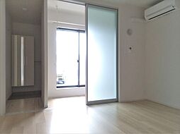 伊予鉄道郡中線 新川駅 徒歩5分の賃貸アパート 1階ワンルームのリビング/ダイニング