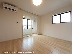 ガーデン南斎院 205 2階1LDKのリビング/ダイニング