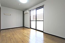 フォブール山越 103 1階ワンルームのリビング/ダイニング