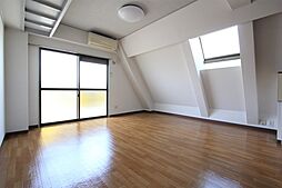 伊予鉄道環状線(JR松山駅経由) 鉄砲町駅 徒歩4分の賃貸アパート 5階ワンルームのリビング/ダイニング