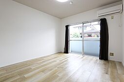 伊予鉄道環状線(JR松山駅経由) JR松山駅前駅 徒歩9分の賃貸マンション 1階ワンルームのリビング/ダイニング