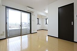 伊予鉄道市駅線 警察署前駅 徒歩4分の賃貸マンション 8階ワンルームのリビング/ダイニング