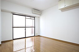 伊予鉄道環状線(JR松山駅経由) 萱町六丁目駅 徒歩5分の賃貸マンション 4階1Kのリビング/ダイニング