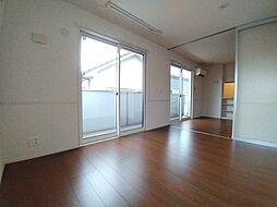 伊予鉄道横河原線 いよ立花駅 徒歩5分の賃貸アパート 2階2LDKのリビング/ダイニング