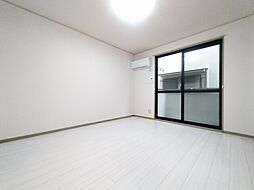 伊予鉄道横河原線 いよ立花駅 徒歩4分の賃貸アパート 1階1Kのリビング/ダイニング