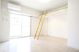 伊予鉄道本町線 本町三丁目駅 徒歩2分の賃貸マンション 3階ワンルームのリビング/ダイニング