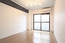 伊予鉄道高浜線 衣山駅 徒歩4分の賃貸マンション 2階1DKのリビング/ダイニング