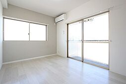 伊予鉄道本町線 本町五丁目駅 徒歩4分の賃貸マンション 4階1Kのリビング/ダイニング