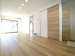 JR予讃線 市坪駅 徒歩15分の賃貸アパート 2階1LDKのリビング/ダイニング