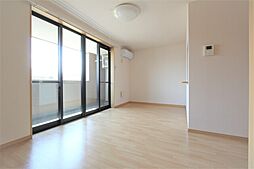 JR予讃線 伊予市駅 徒歩6分の賃貸アパート 2階1LDKのリビング/ダイニング