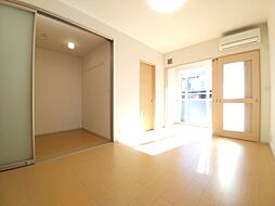 伊予鉄道郡中線 土居田駅 バス26分 吉木橋下車 徒歩5分の賃貸アパート 1階ワンルームのリビング/ダイニング