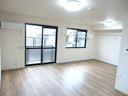 伊予鉄道郡中線 鎌田駅 徒歩4分の賃貸アパート 1階1LDKのリビング/ダイニング