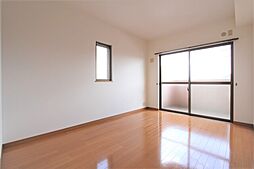 伊予鉄道郡中線 鎌田駅 徒歩23分の賃貸マンション 3階3DKのリビング/ダイニング