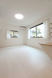 ホームズ持田 102 1階ワンルームのリビング/ダイニング