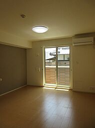 伊予鉄道横河原線 愛大医学部南口駅 徒歩5分の賃貸アパート 1階ワンルームのリビング/ダイニング