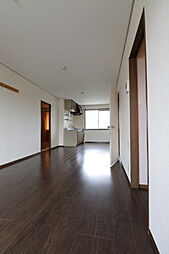 オブジュダールＳＨＩＢＡＴＡ／Ａ 202 2階3LDKのリビング/ダイニング