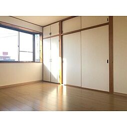 フェアコート春日 301 3階2LDKのリビング/ダイニング