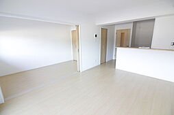 クレリア嬉野 303 3階1LDKのリビング/ダイニング