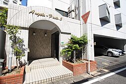 7 / 11