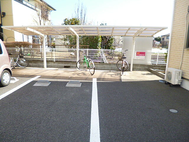 4 / 7